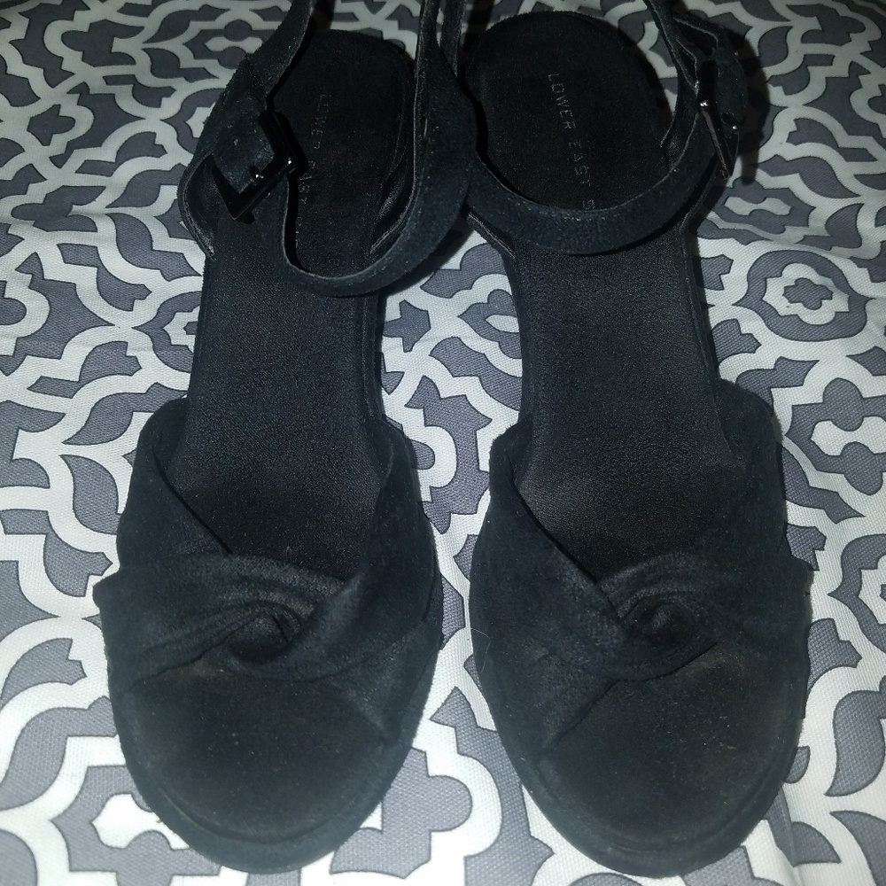 🍁 Womens black faux suede wedges